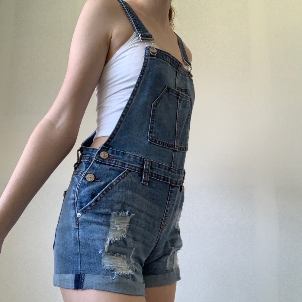 Distressed Overalls💙 - Picture 5 of 5